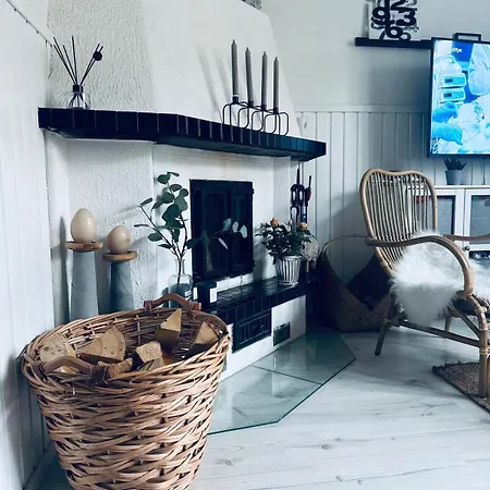 Appartement Idyllinen Puukerrostalo Laehellae Keskustaa