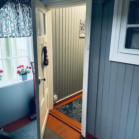 Lägenhet Idyllinen Puukerrostalo Laehellae Keskustaa *