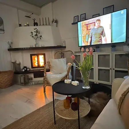 Appartement Idyllinen Puukerrostalo Laehellae Keskustaa *