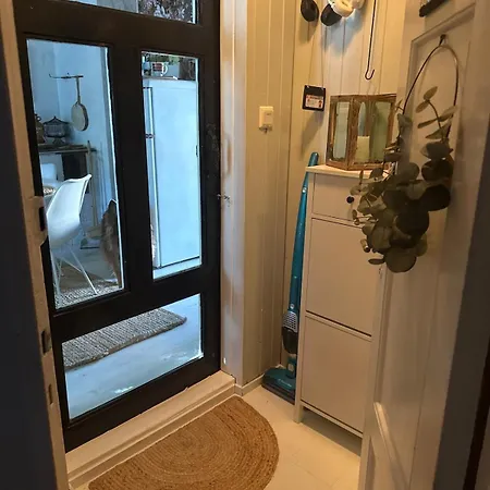 Idyllinen Puukerrostalo Laehellae Keskustaa Appartement *
